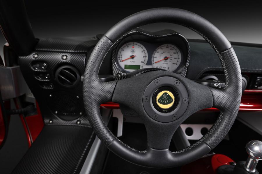 Панель приборов Lotus Elise S by Carbon Motors 2017 года  (фото 7 из 14)